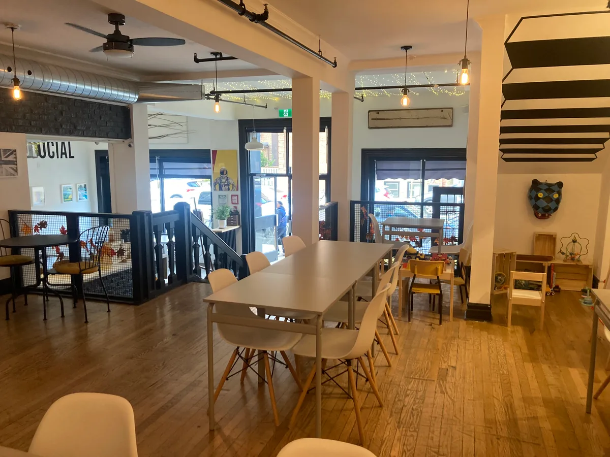 Mezzanine Event Space in Roncy’s New Cafe, 65 sqm, showroom presentation, pop-up rental in Toronto, second interior view