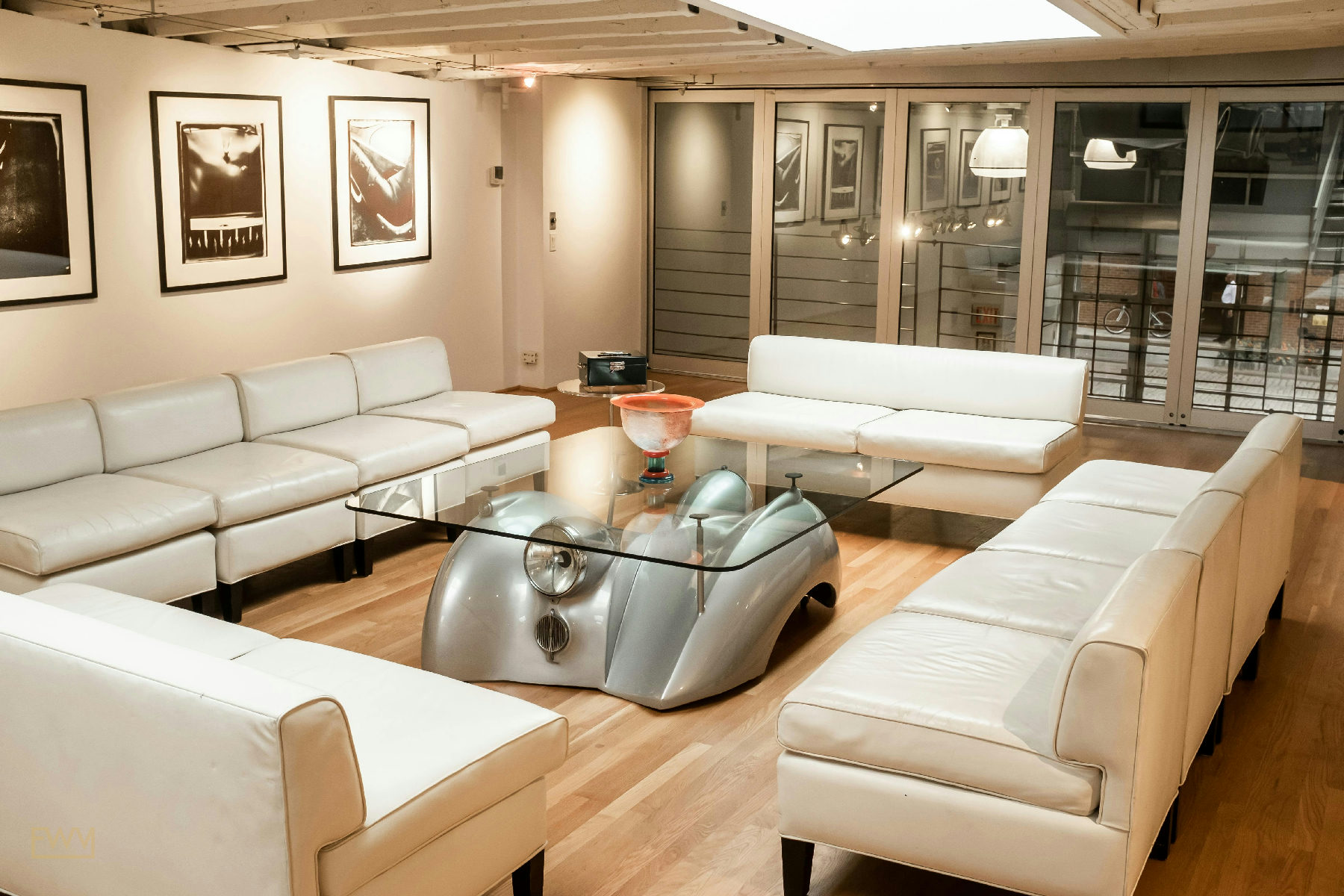 Mezzanine Lounge at 137 Perry Street, New York, 93 sqm, pop up store