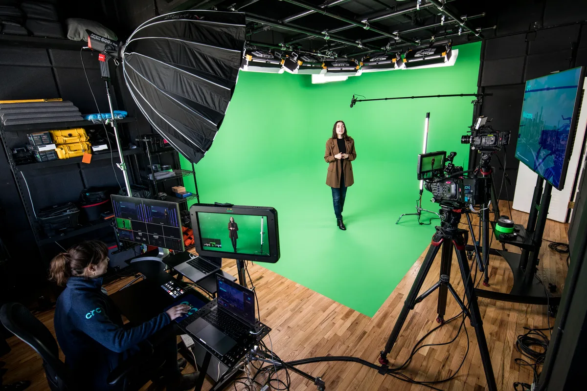 Midtown Manhattan Green Screen Studio with Production Package, 36 sqm, video production, pop-up rental in New York, third in…