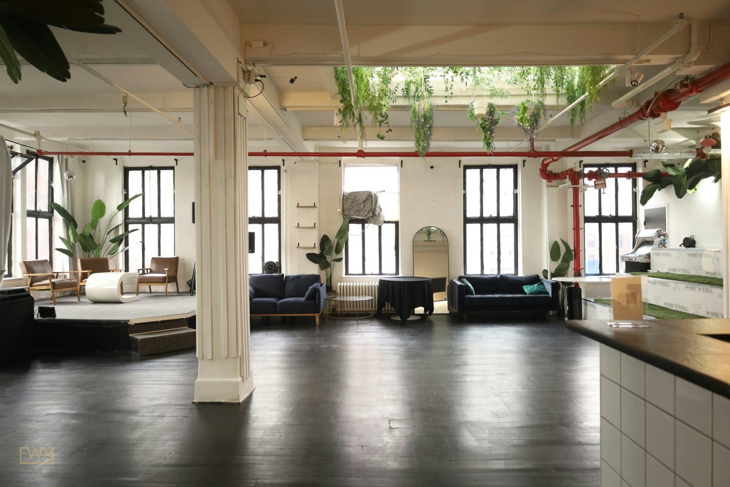 Midtown Penthouse Event Space and Gallery in New York, 334 sqm, pop up store