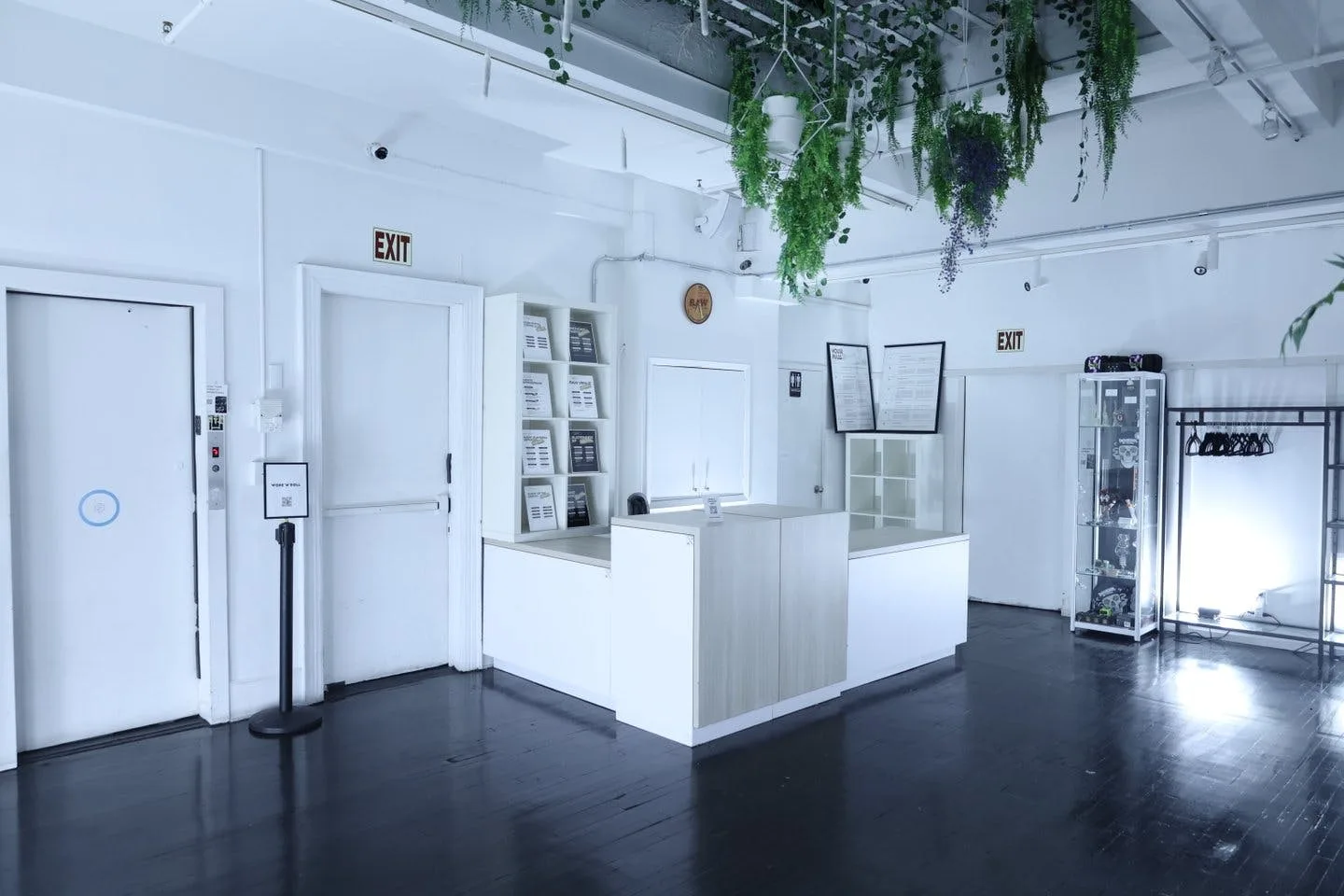 Midtown Penthouse Event Space and Gallery in New York — 5