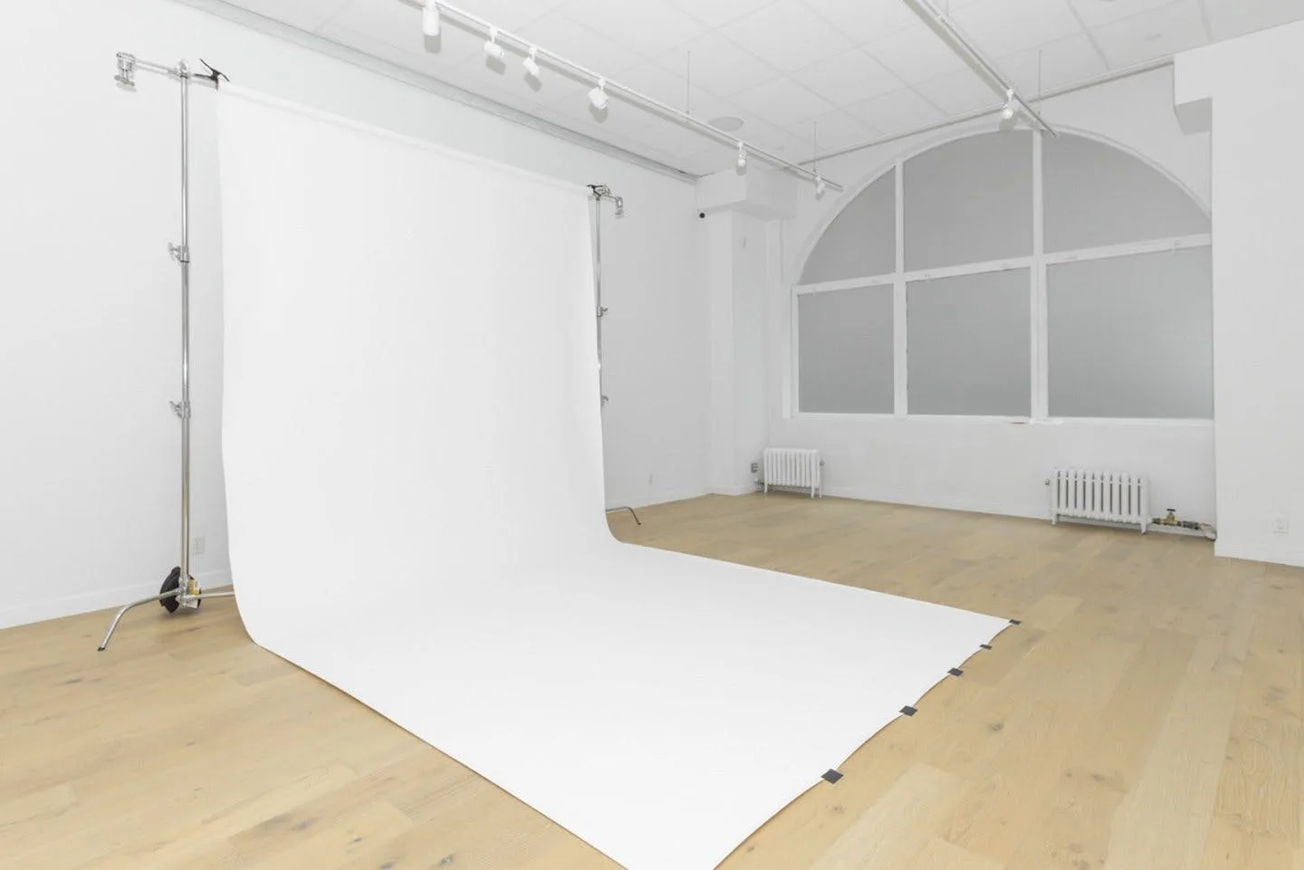 Midtown Photo Studio on East 40th Street, New York — 2