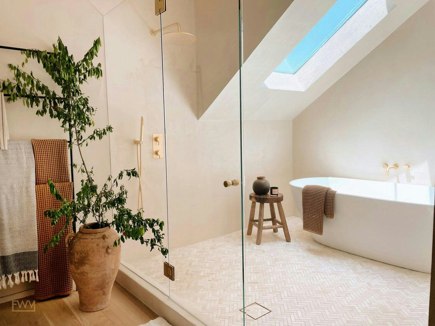 Minimal Mediterranean Japandi Inspired Craftsman Home, 557 sqm, gallery showing, pop-up rental in Los Angeles