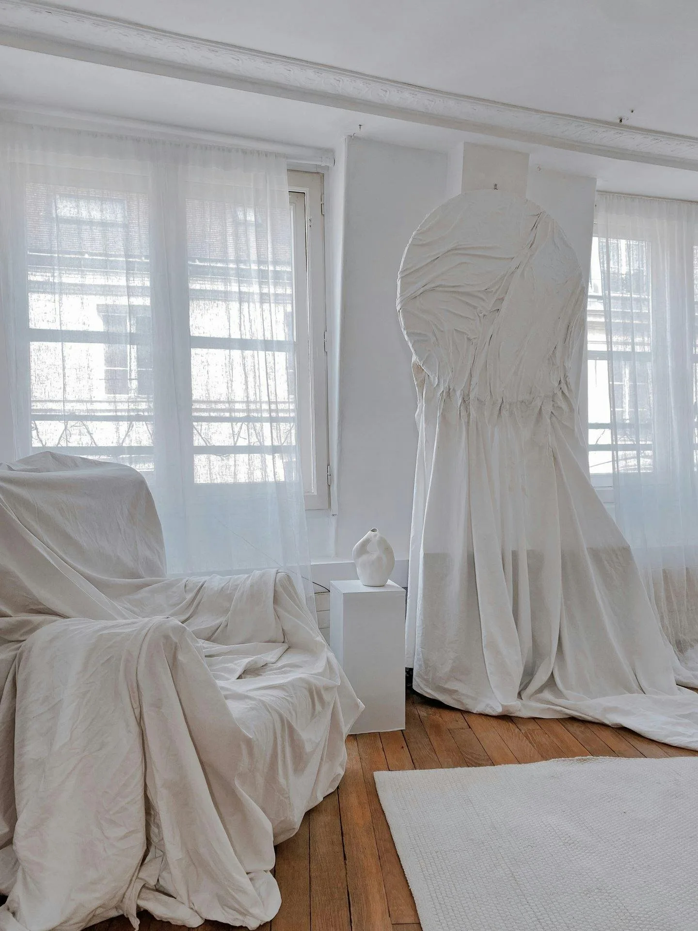 Minimalist Artist Apartment on Rue de Richelieu, Paris — 3