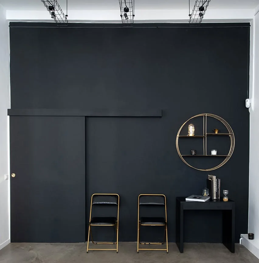 Minimalist Photo Studio on Rue Saint-Maur in Paris — 3