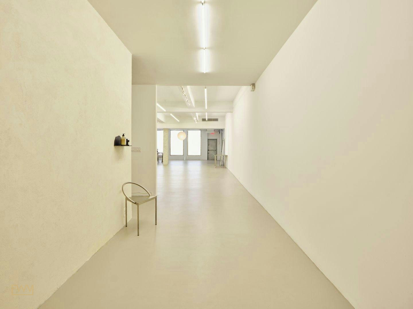Minimalist Studio Space at 195 Chrystie St, New York, 158 sqm, showroom presentation, pop-up rental