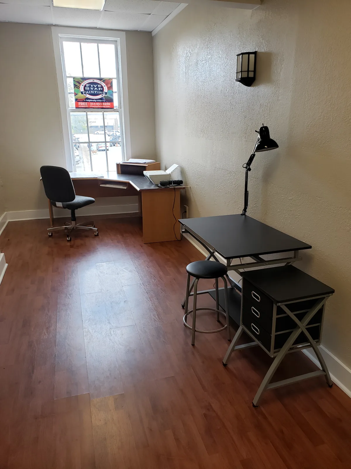 Modern 128 sq.ft. Office Overlooking Town Square, 40 sqm, networking event, pop-up rental in Headland