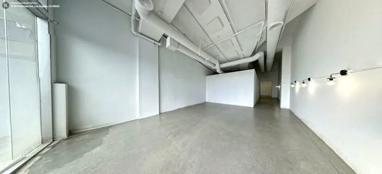 Modern 2,950 Square Foot Retail Space on Melrose Avenue