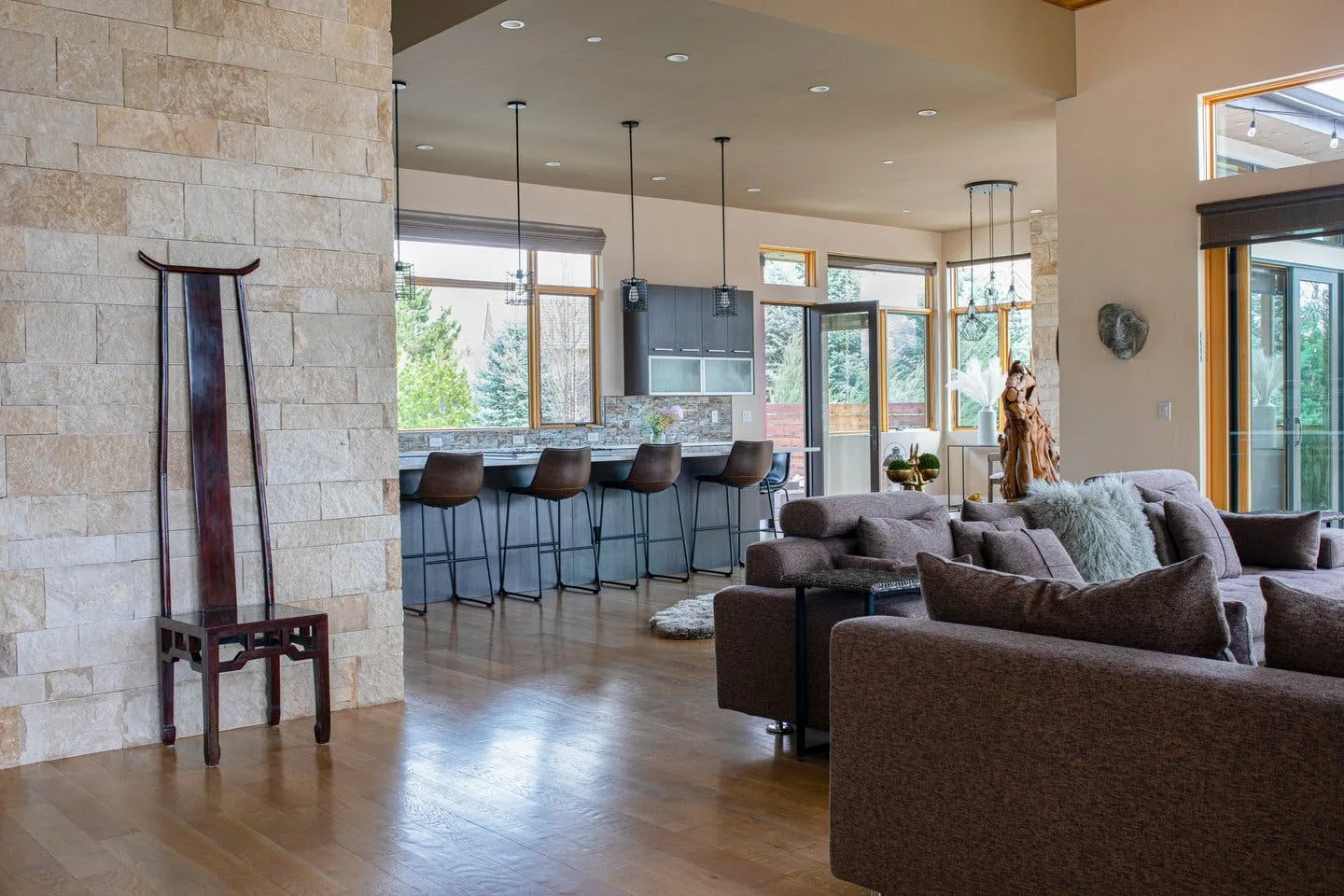 Modern 232 sqm House with Natural Light in Broomfield