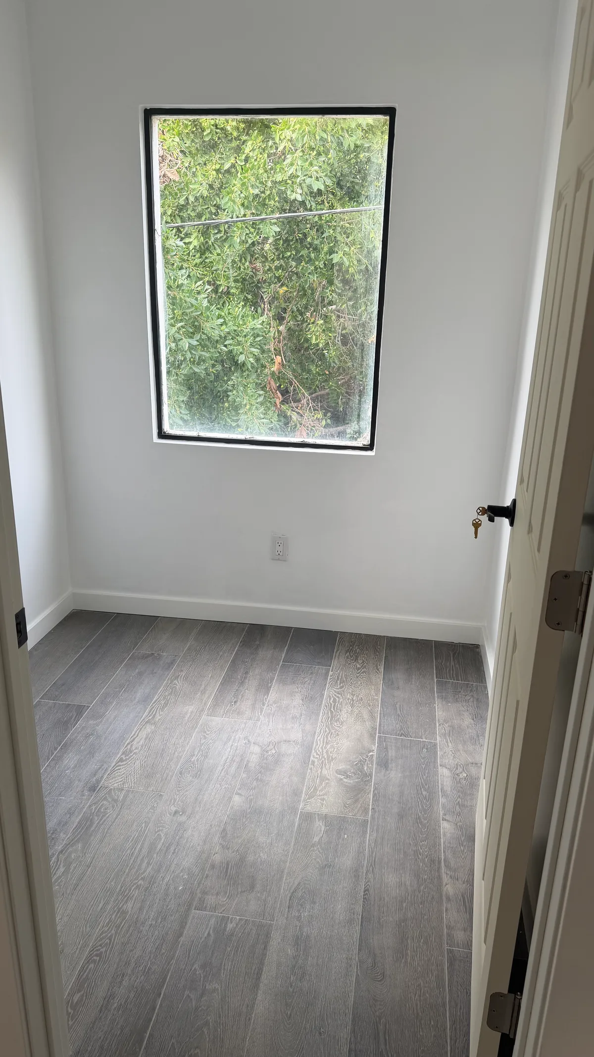 Modern 3,000-Square-Foot Venue for Comfort and Privacy, 279 sqm, retail activation, pop-up rental in Los Angeles, additional…