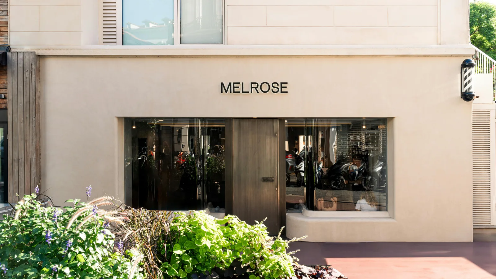 Modern 40 sqm Commercial Space in Cannes — 3