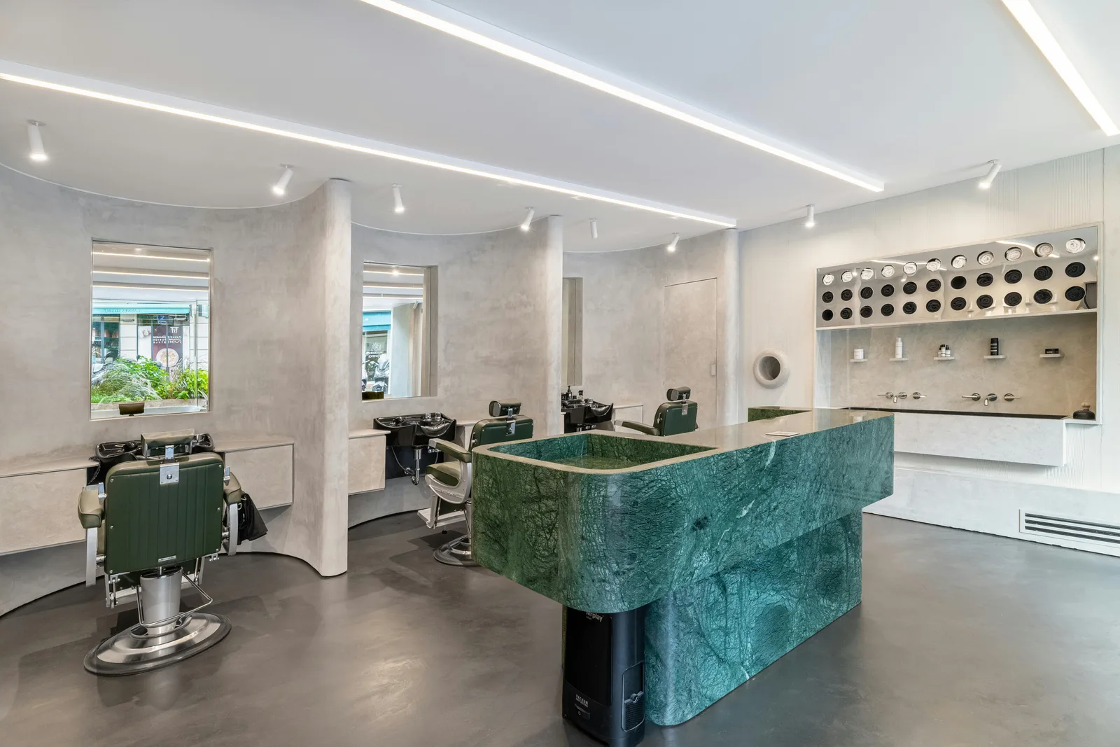 Modern 40 sqm Commercial Space in Cannes — 4