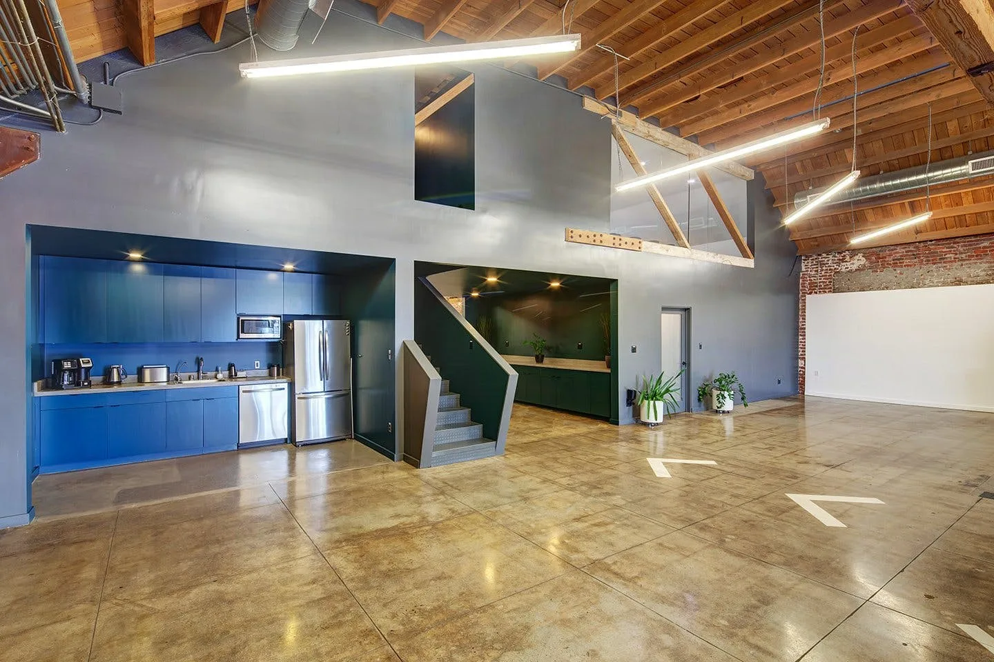Modern 5,000 Sq Ft Event and Retail Space in Los Angeles — 3