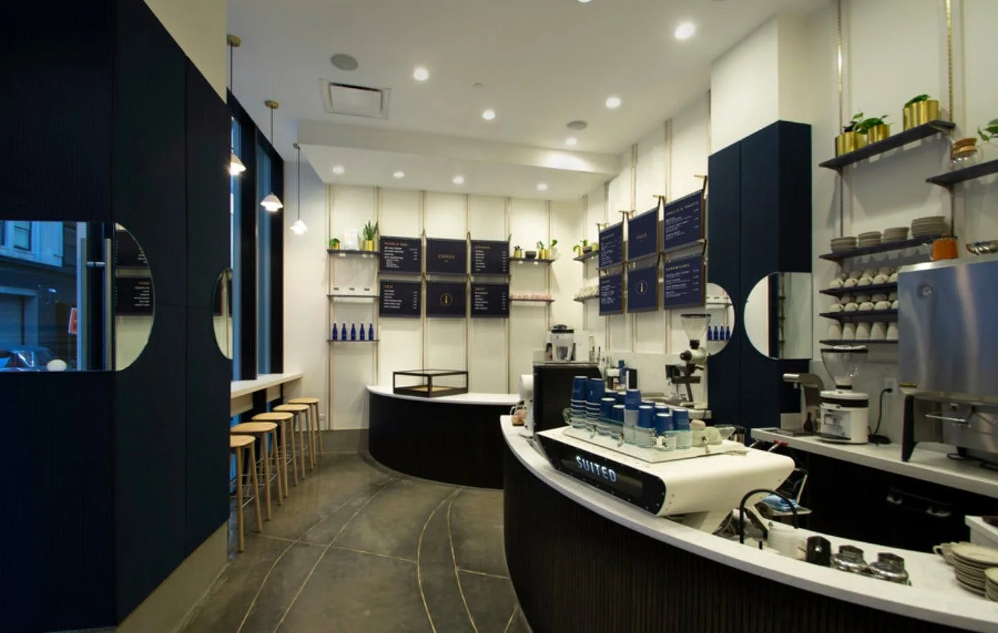 Modern 56 sqm Café and Event Space on John Street, New York — 2