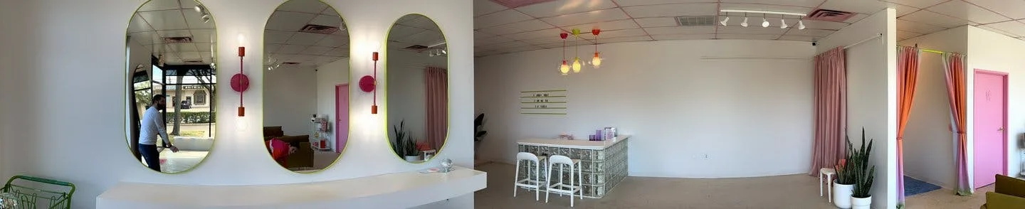 Modern and Bright Creative Space in Richardson — 3