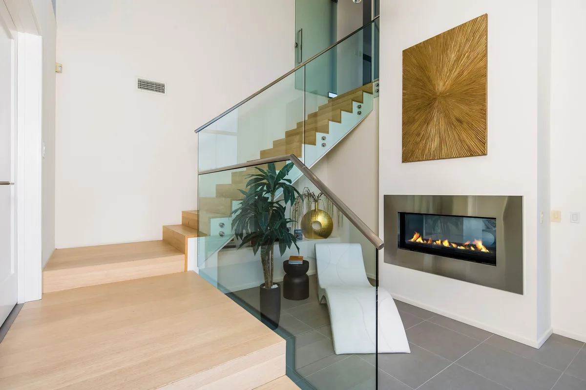 Modern Canyon-View Home with Pool and Outdoor Oasis, 576 sqm, photo shoot, pop-up rental in Beverly Hills, additional interi…
