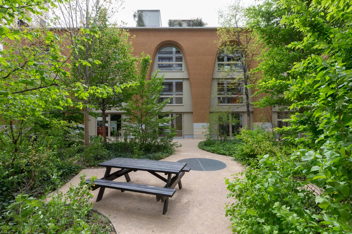 Modern Conference and Coworking Space in Lyon, 150 sqm, networking event, pop-up rental, additional interior view