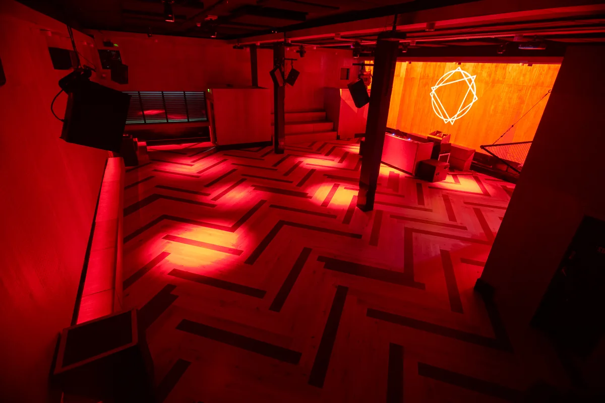 Modern Event Space with Tiered Seating, 260 sqm, corporate event, pop-up rental in Greater London, additional interior view