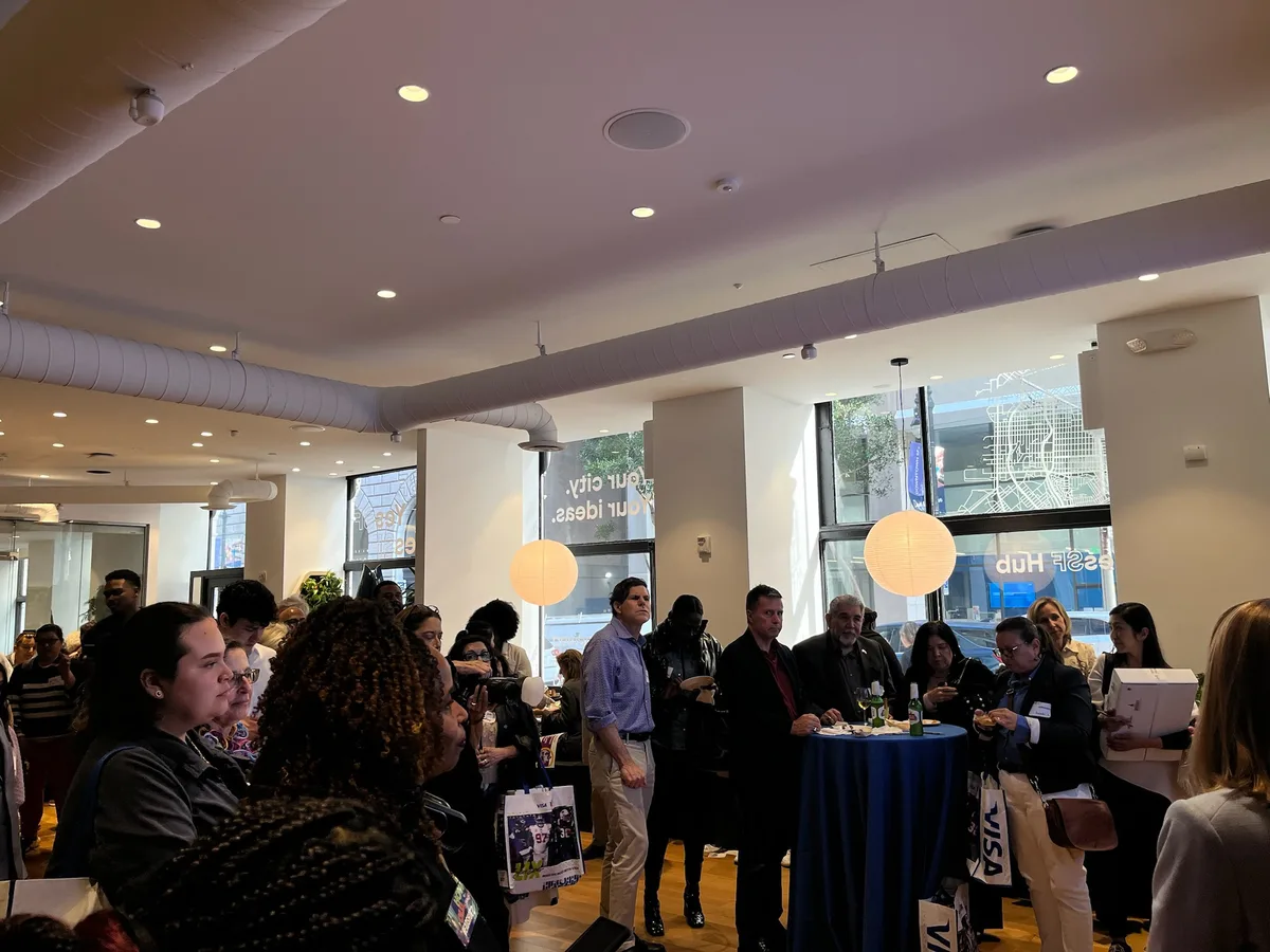 Modern Flexible Event Space for Up to 100 Guests, 186 sqm, workshop, pop-up rental in San Francisco