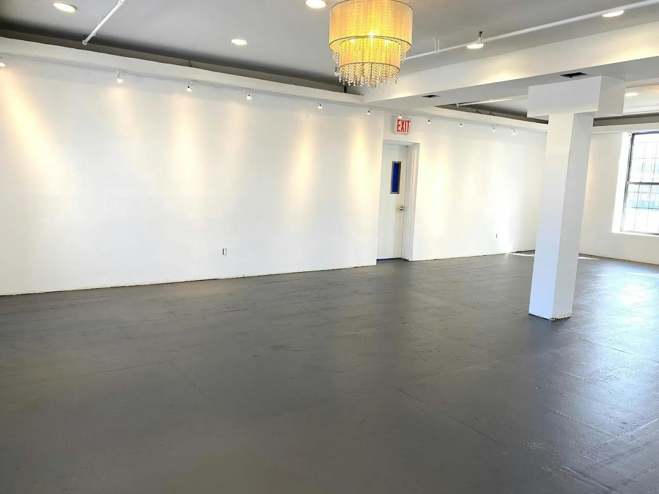 Modern Industrial Loft Space in Brooklyn, New York — 4