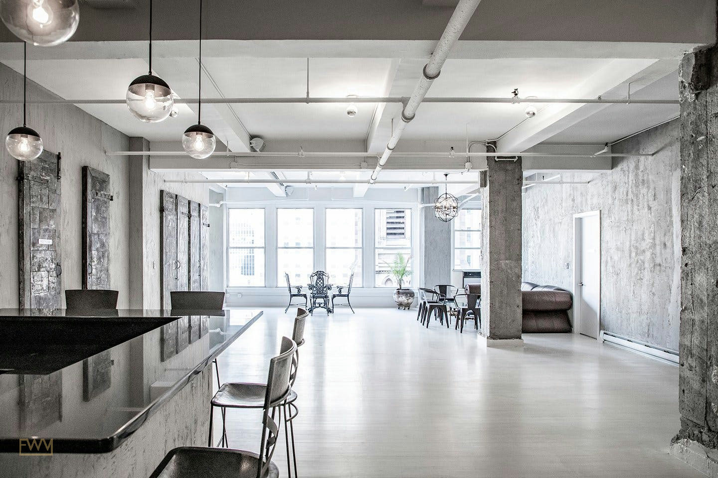Modern Industrial Manhattan Loft Near Hudson Yards, 186 sqm, pop up store in New York