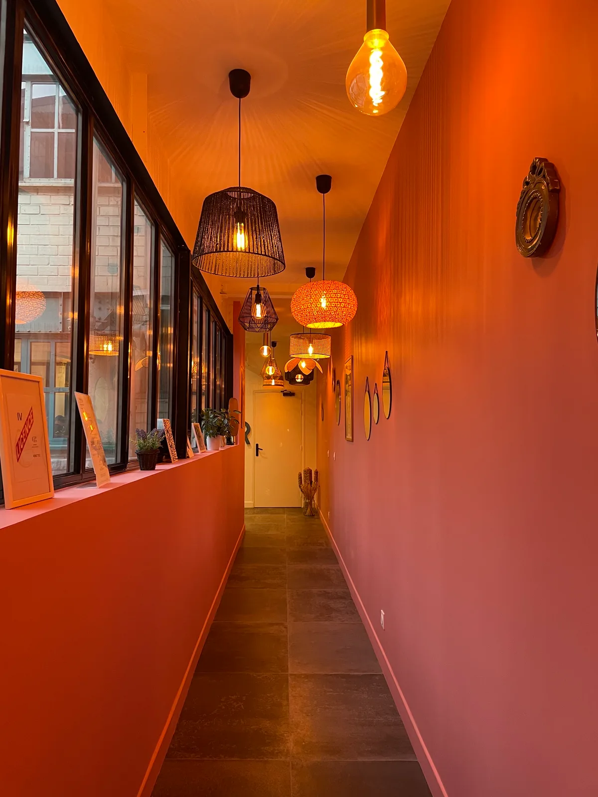 Modern Industrial Meeting Space for Productive Gatherings, 60 sqm, corporate event, pop-up rental in Paris, third interior v…