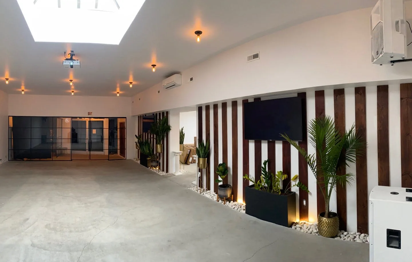 Modern Industrial Mott Haven Event Space — 3