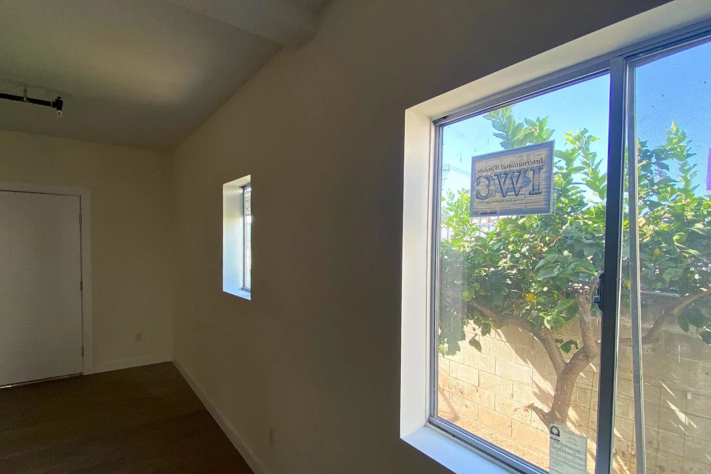 Modern Live-Work Studio on West Washington Boulevard — 3