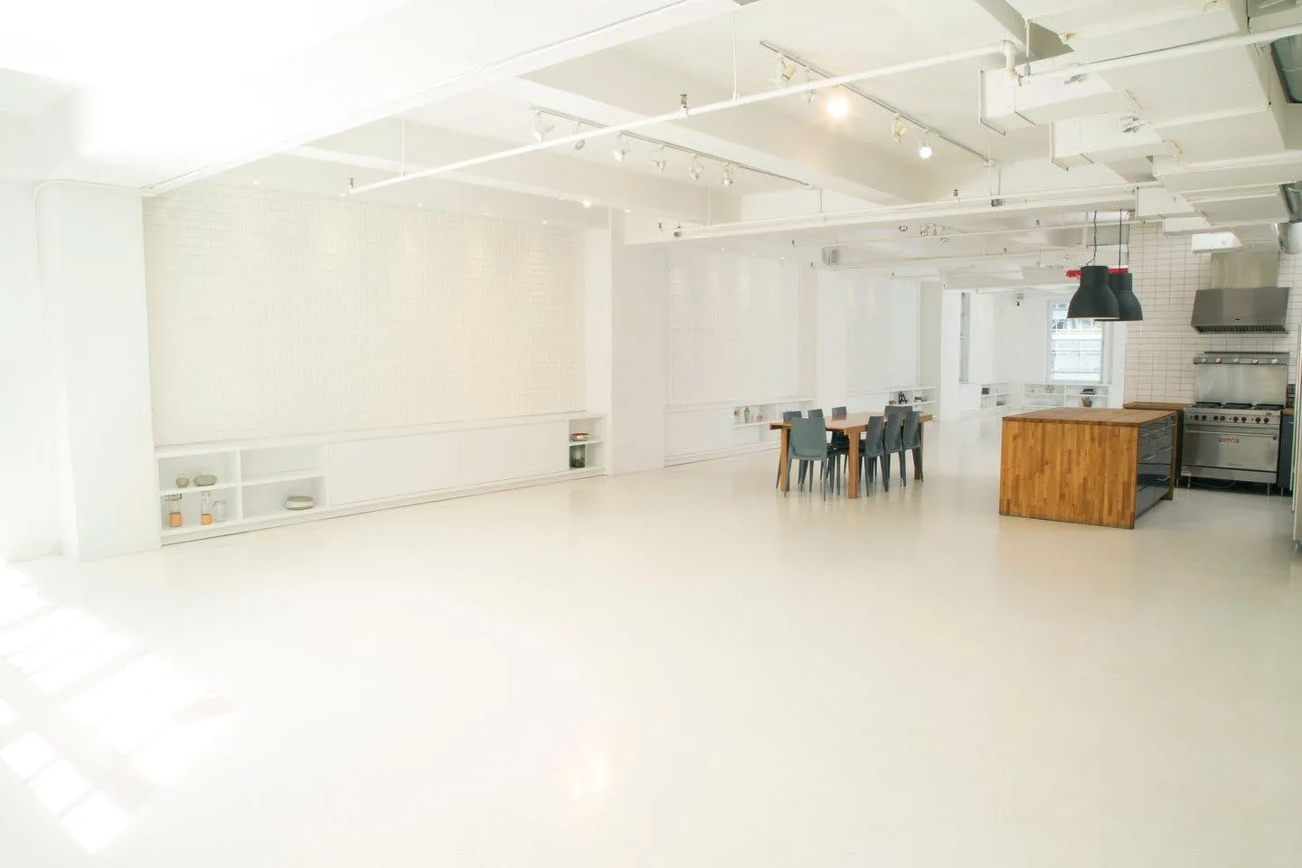 Modern Loft Showroom in Midtown Manhattan — 4