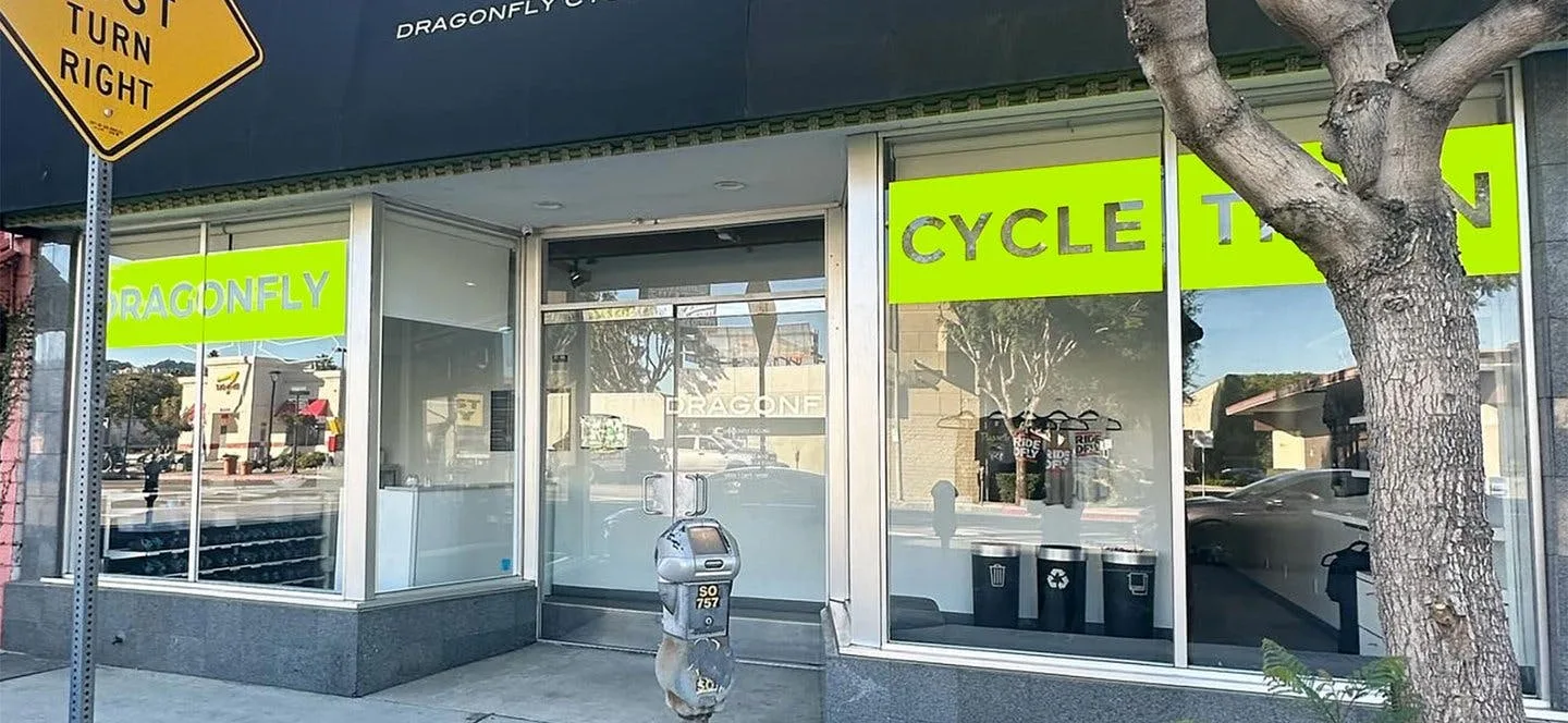 Modern Lofty Fitness Studio in Sherman Oaks — 3