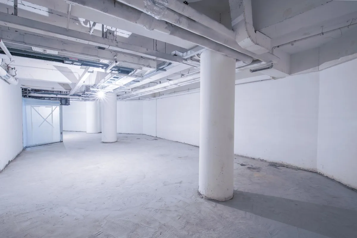 Modern Mall Shop in Causeway Bay, 190 sqm, retail activation, pop-up rental in Hong Kong