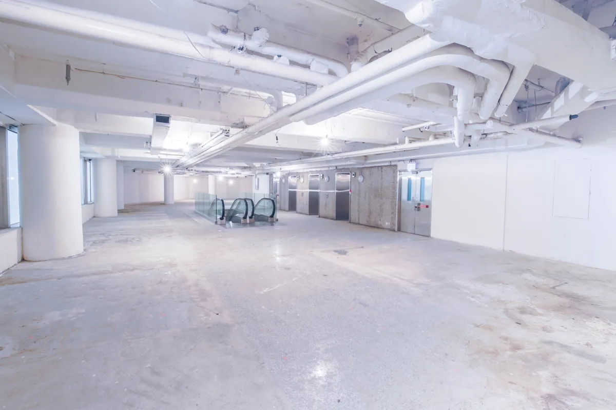 Modern Mall Shop Space in Causeway Bay, 426 sqm, retail activation, pop-up rental in Hong Kong