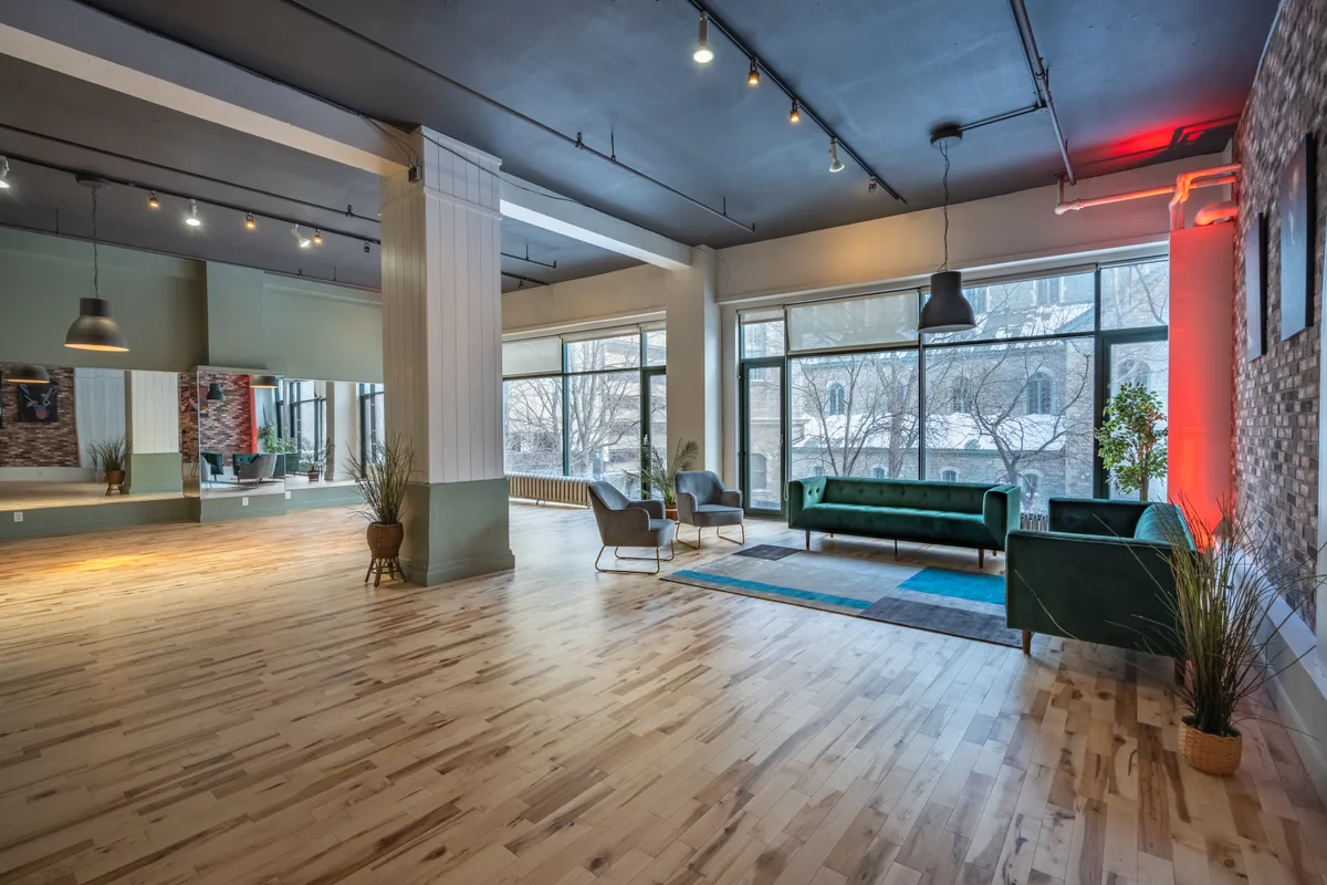 Modern Multi-Event Studio for Creative Gatherings, 114 sqm, workshop, pop-up rental in Montréal