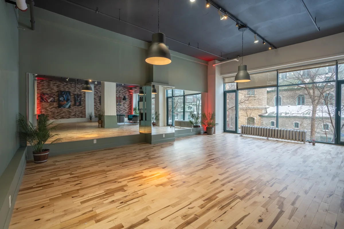 Modern Multi-Event Studio for Creative Gatherings, 114 sqm, workshop, pop-up rental in Montréal, additional interior view