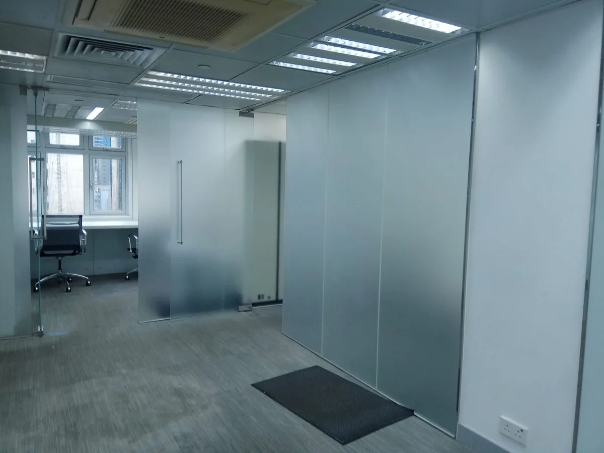 Modern Office Space Available in Central, 282 sqm, corporate event, pop-up rental in Hong Kong, second interior view
