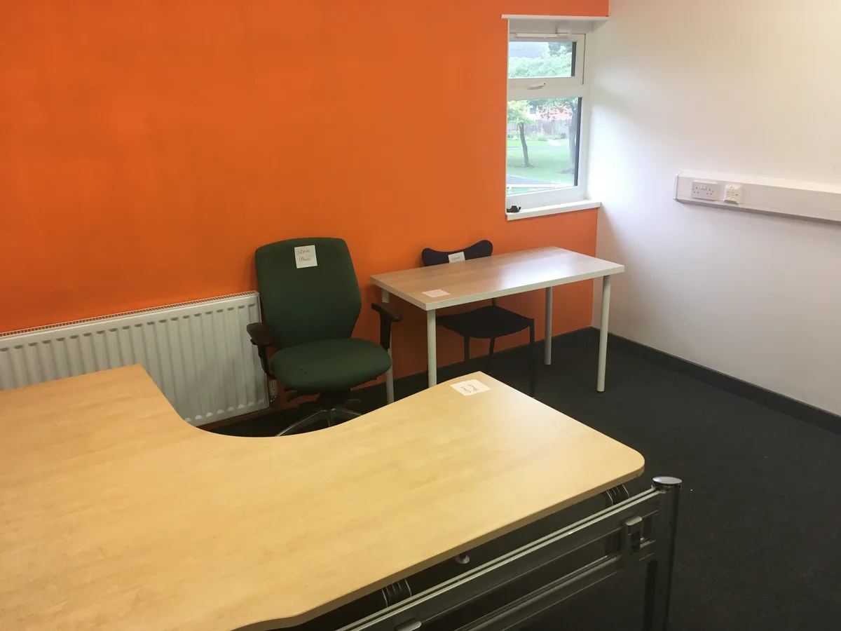 Modern Offices and Facilities for Rent, 7 sqm, photo shoot, pop-up rental in Station Town