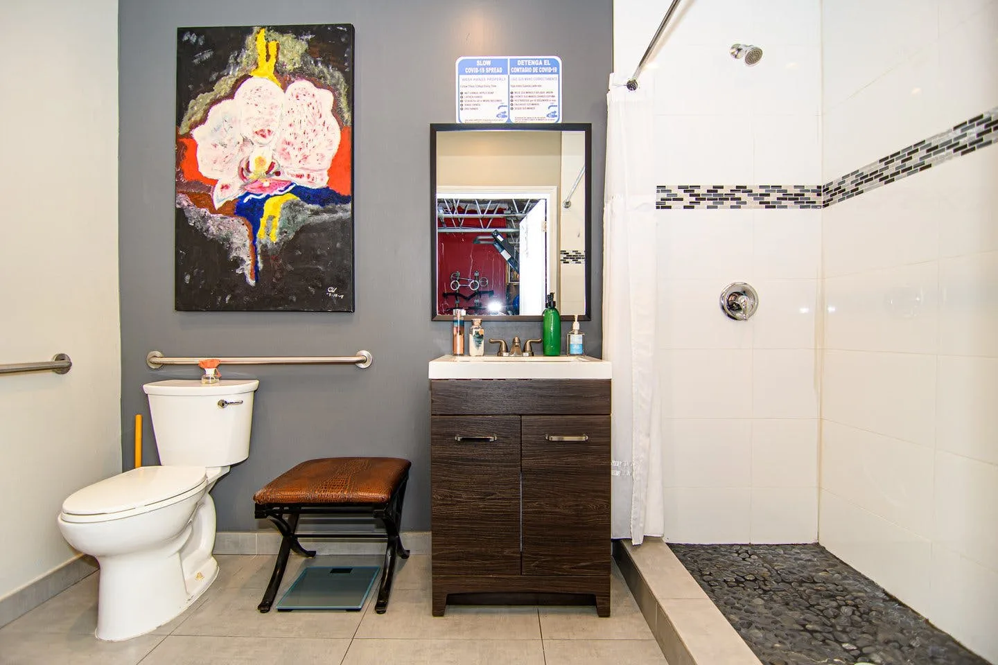 Modern Renovated Container Space in Oakland Park — 4