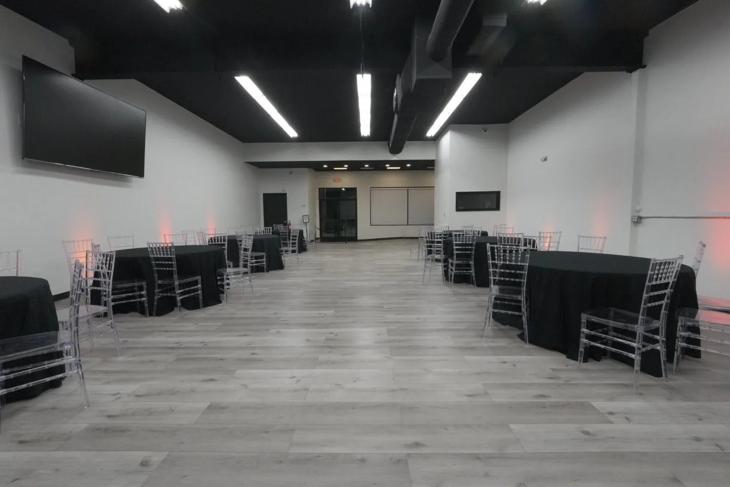 Modern Renovated Event and Creative Space in Sayreville — 2