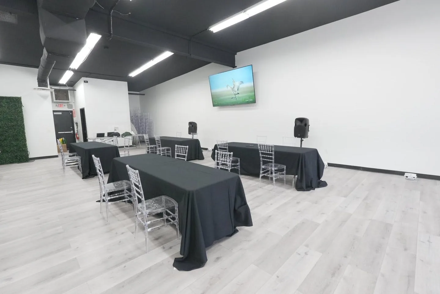 Modern Renovated Event and Creative Space in Sayreville — 5
