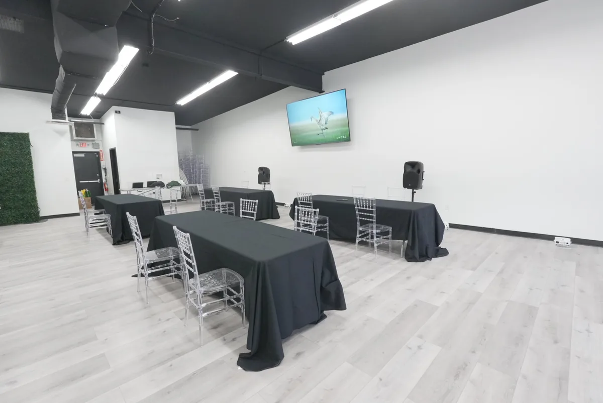 Modern Renovated Event Space in Sayreville, NJ, 194 sqm, retail activation, pop-up rental, additional interior view