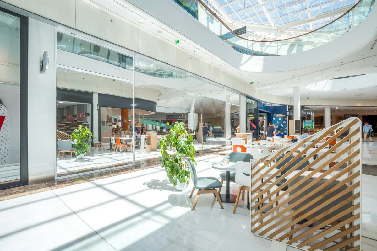 Modern Retail Space for Pop-Up Stores, 293 sqm, pop up store in Paris