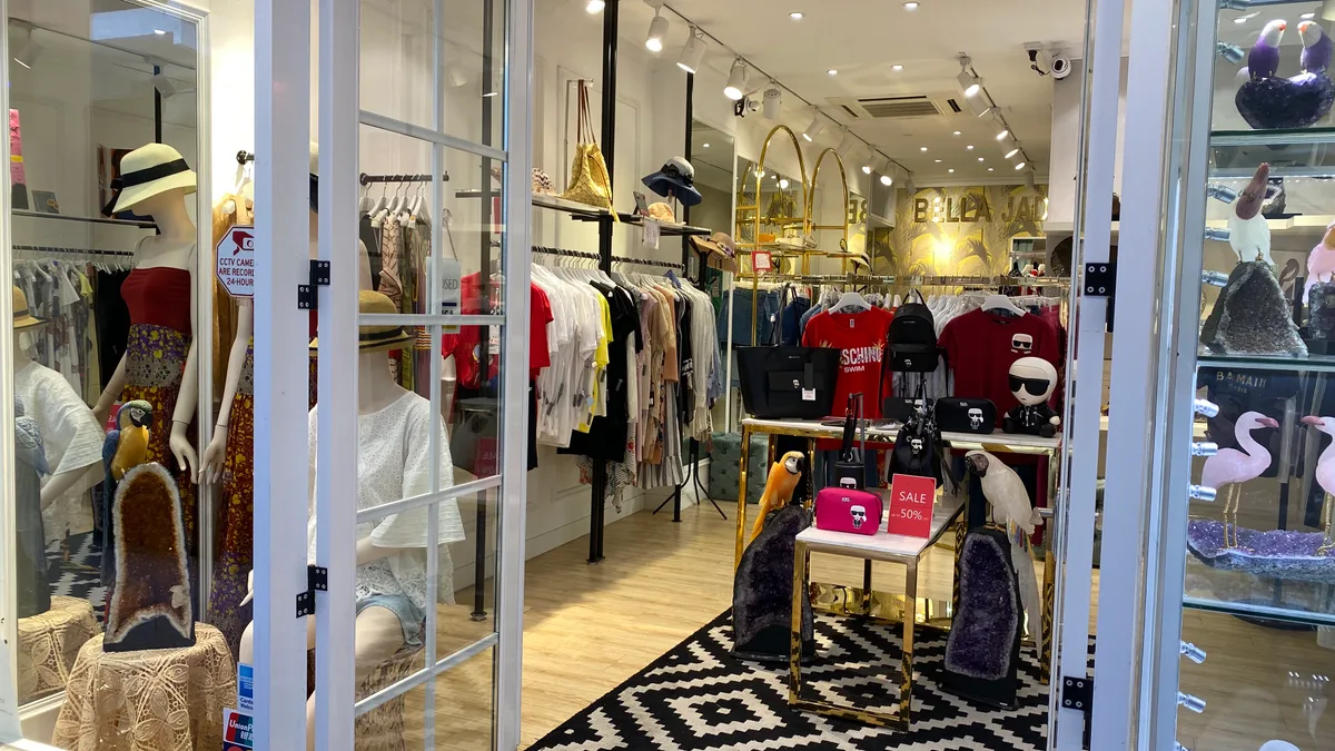 Modern Retail Space in Causeway Bay, 74 sqm, pop up store in Hong Kong, interior view