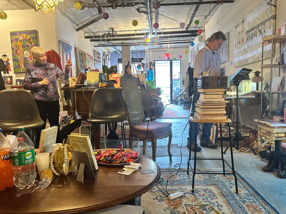 Modern Retail Storefront in Prime Williamsburg Location, 130 sqm, pop up store in Brooklyn