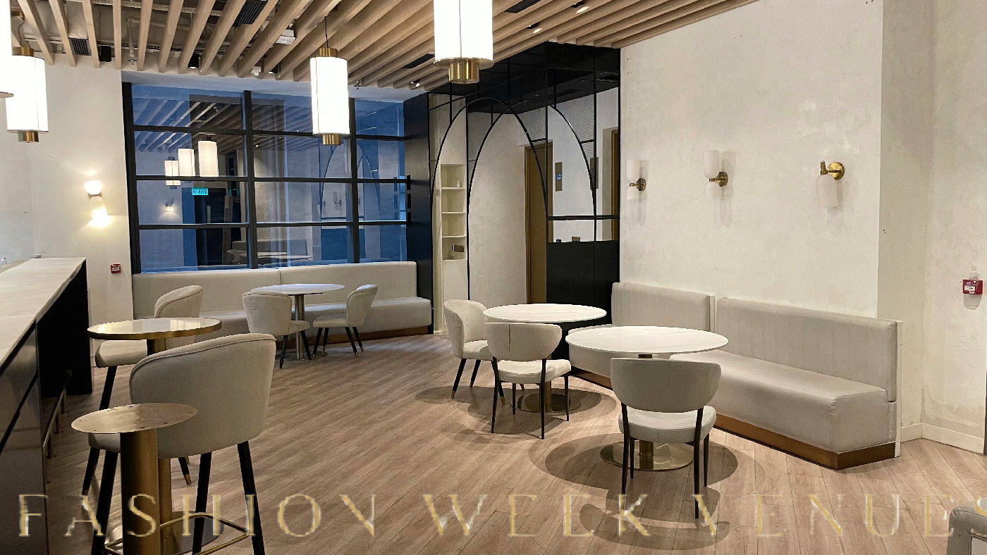 Modern Semi-Retail Unit with Sky Garden in Soho, 195 sqm, retail activation, pop-up rental in Hong Kong