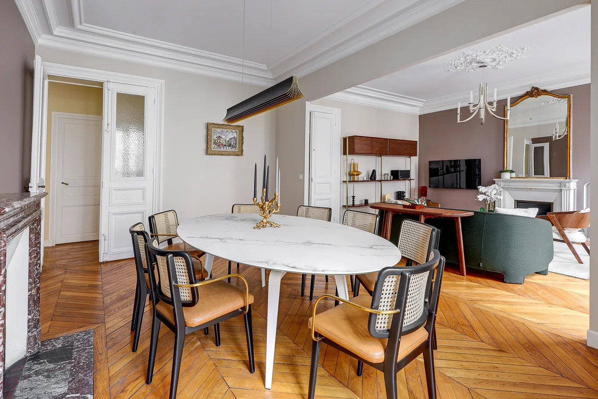 Modern Showroom or Event Space in Le Marais, 150 sqm, showroom presentation, pop-up rental in Paris, third interior view