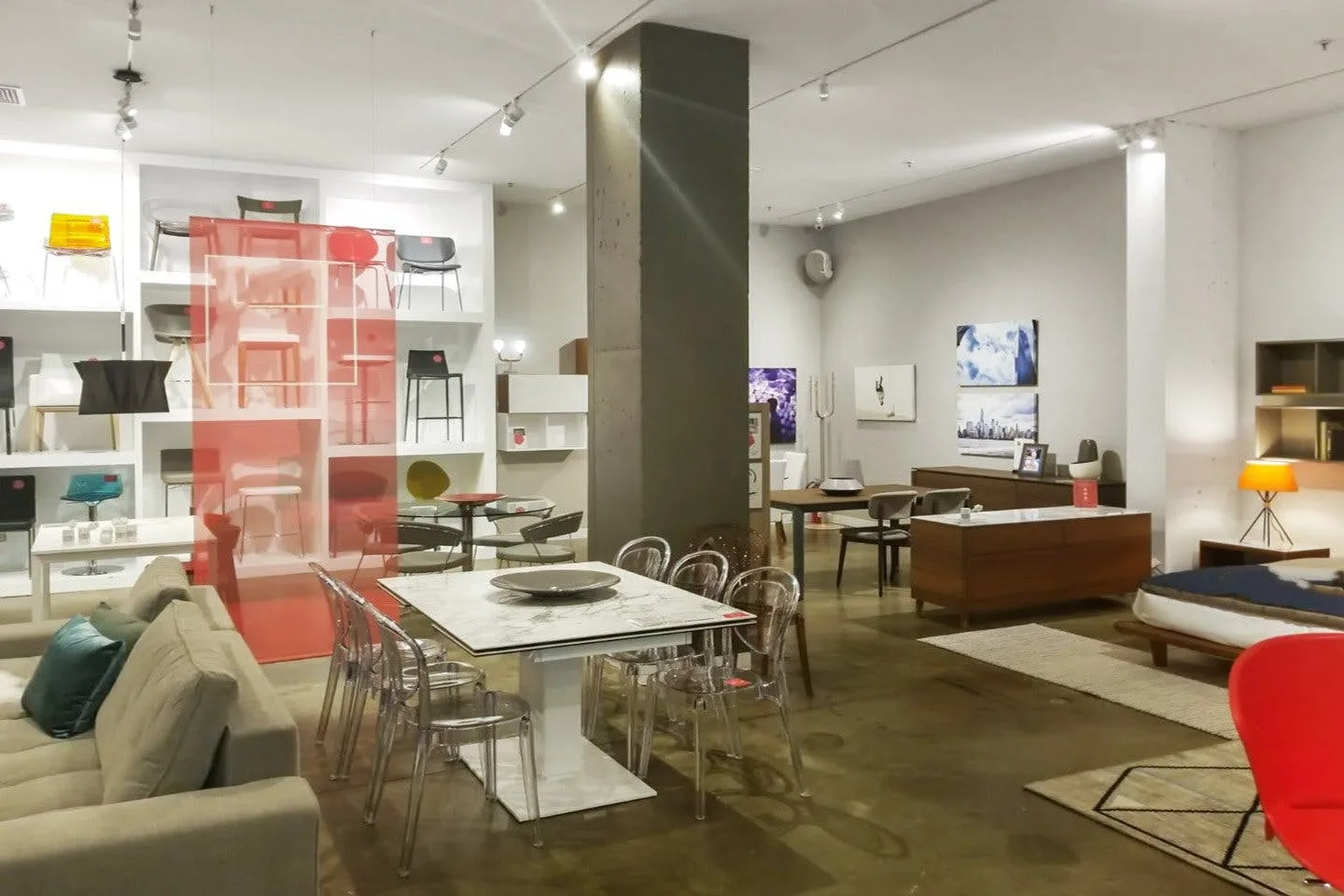 Modern SoHo Pop-Up Space on Thompson Street — 3