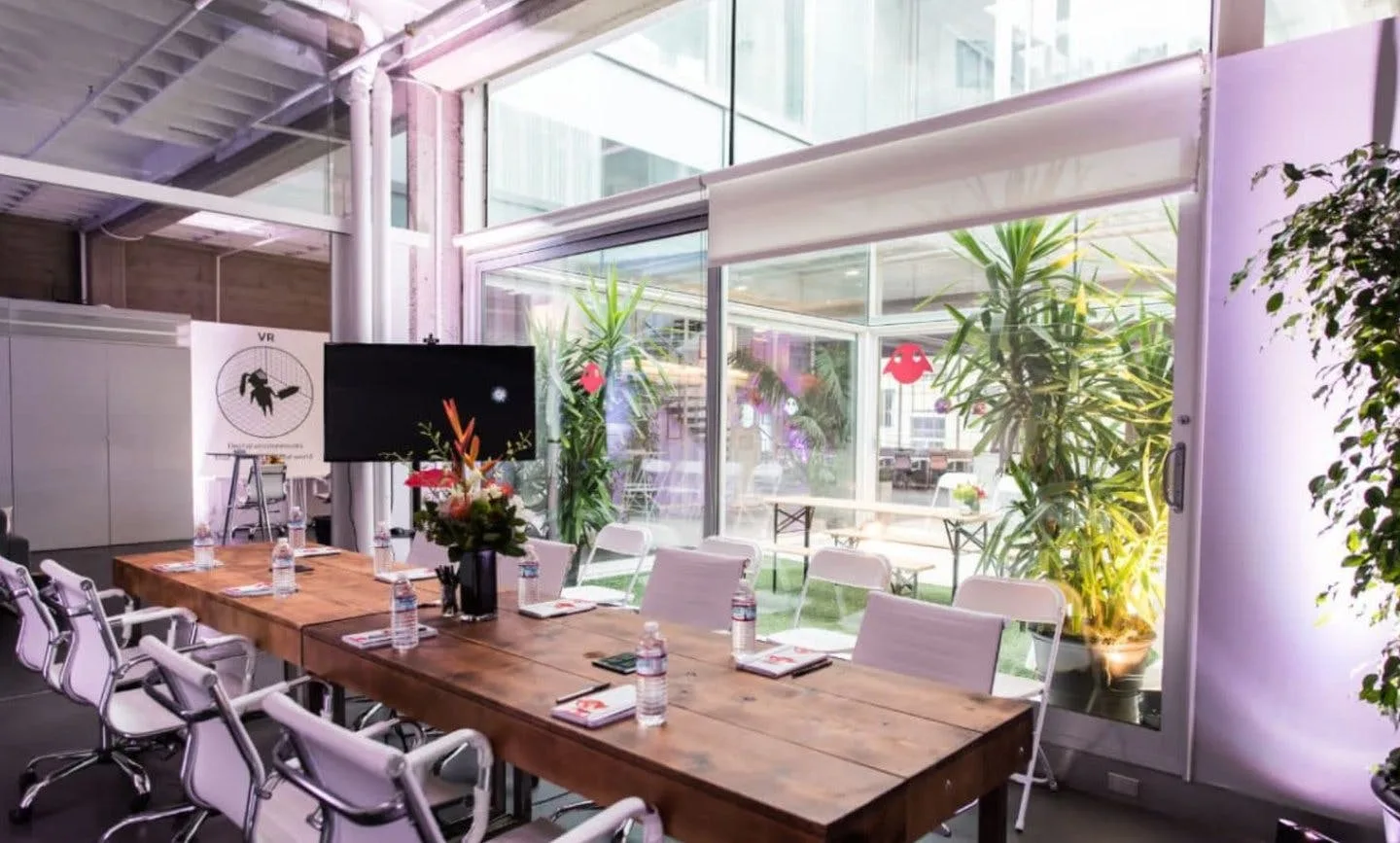 Modern SOMA Building with Atrium and Rooftop Patio — 4