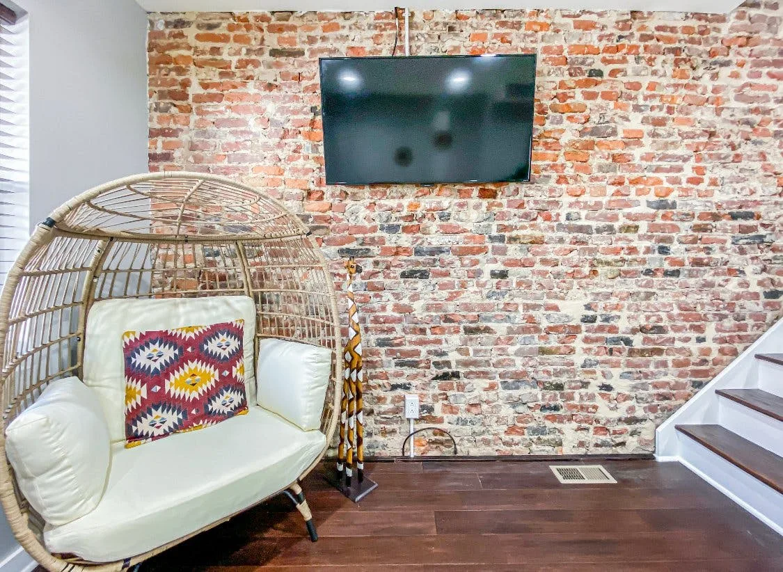 Modern Style Content Creation House in West Philadelphia — 4