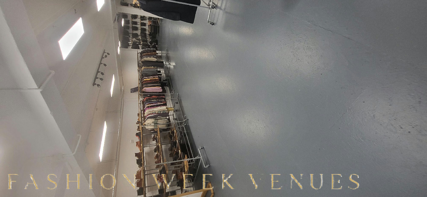 Modern Warehouse Space in Spitalfields, 139 sqm, private showroom, pop-up rental in Greater London, third interior view