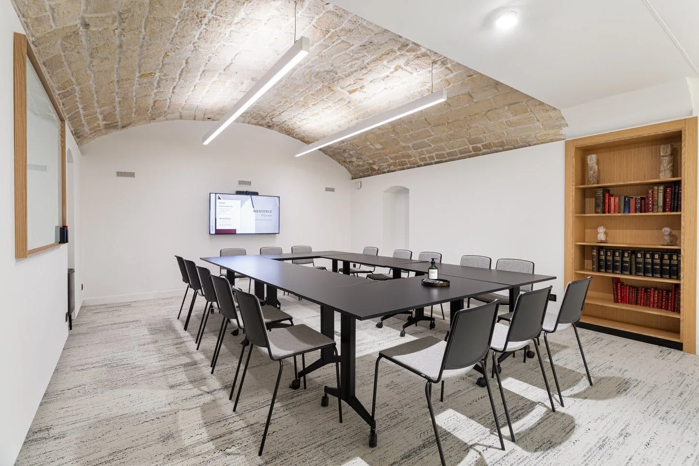 Montholon Office Space with 35 Stations, Paris 9th Arr. — 5